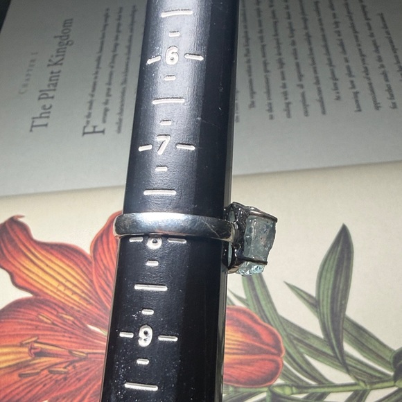 Sterling Rough Aquamarine size 8 silver prong ring - Picture 6 of 6